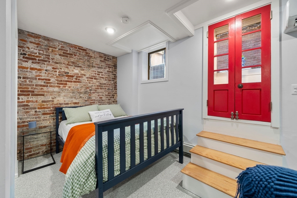 26 Unity St # 1