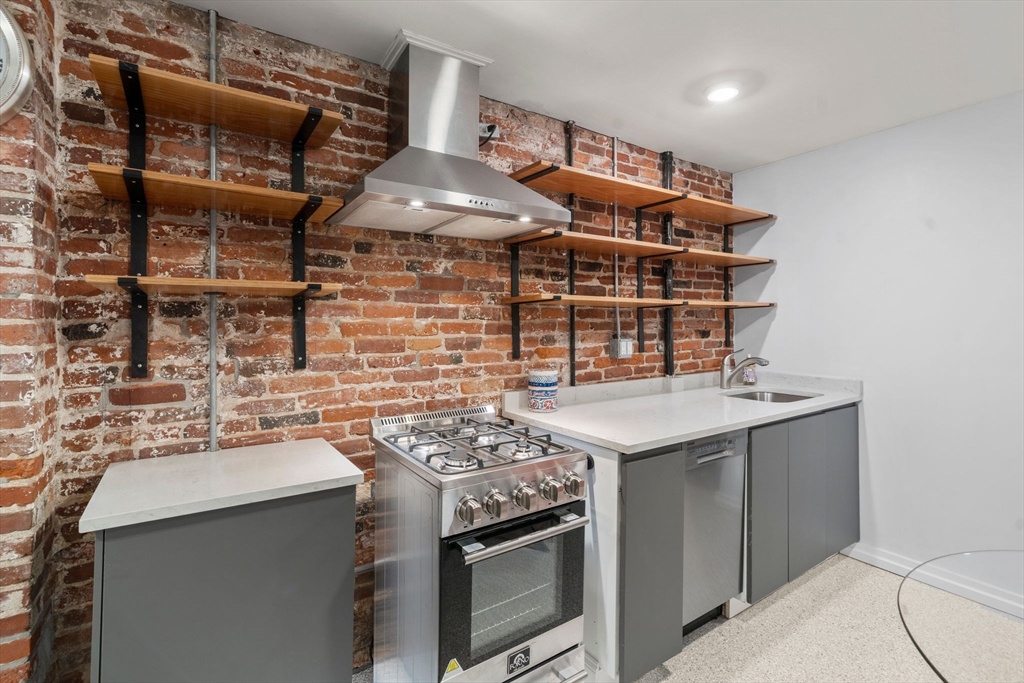 26 Unity St # 1