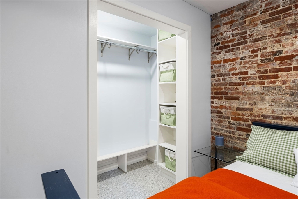 26 Unity St # 1