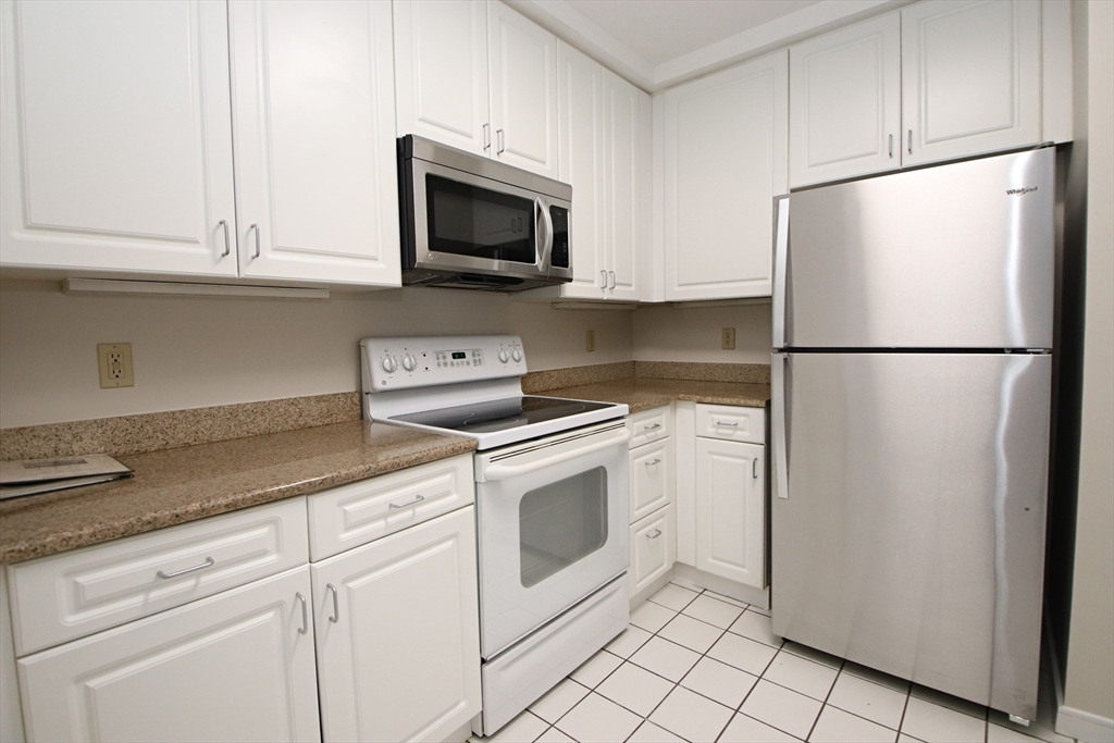 175 Cottage St # 501