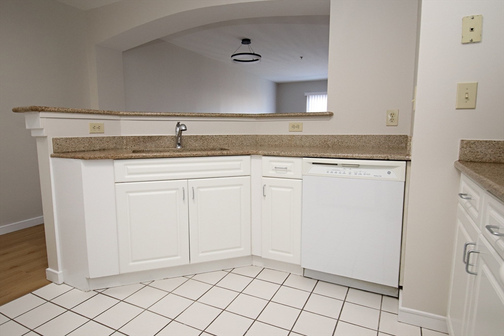 175 Cottage St # 501