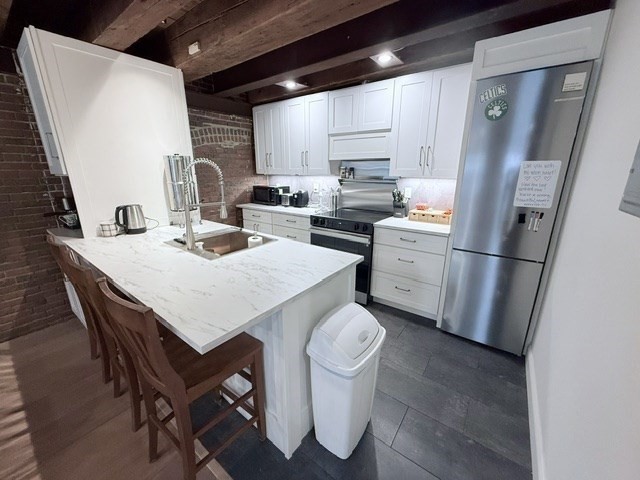 120 Commercial St # 4 Unit: 3-4