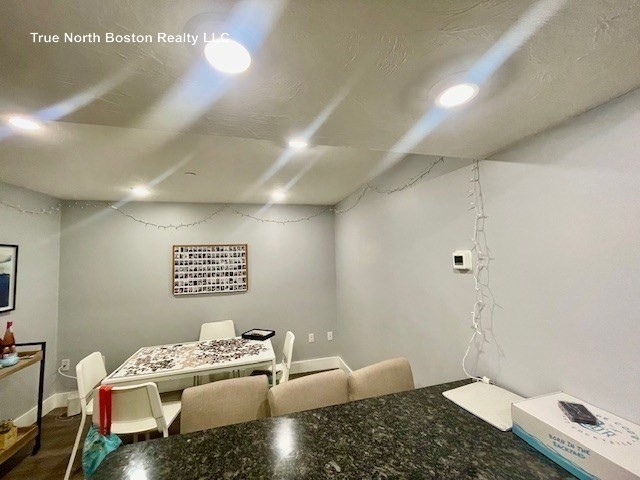 18 Atlantic St # 1