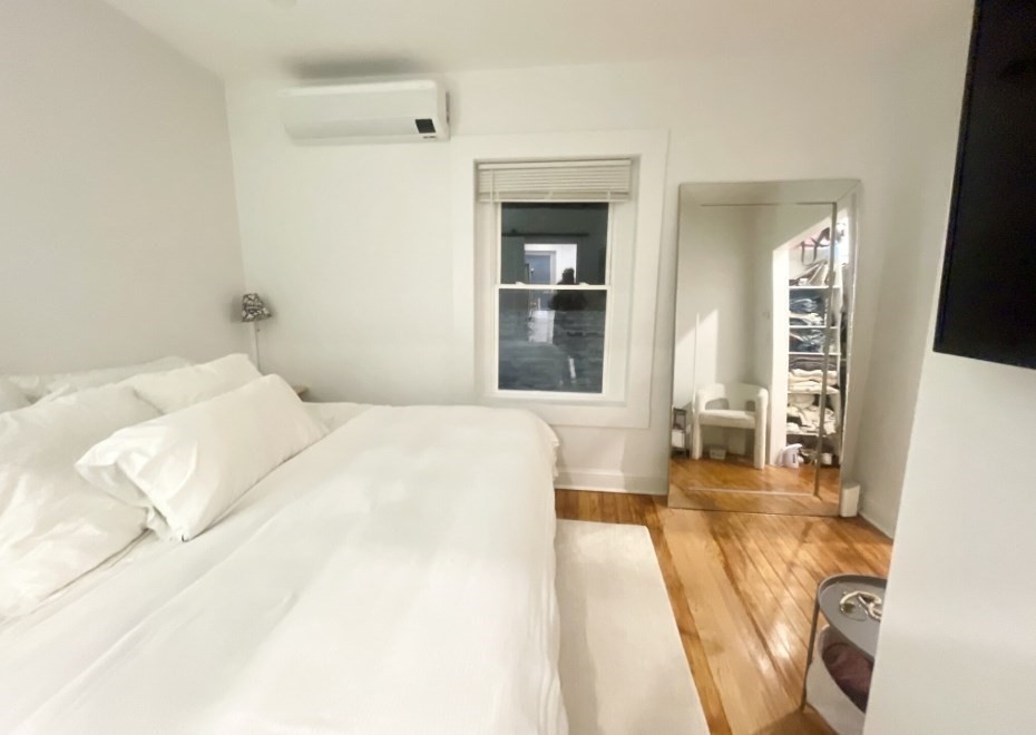 206 Hanover St # 2
