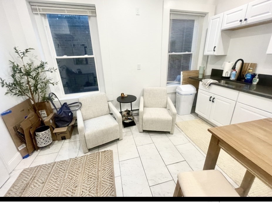 206 Hanover St # 2