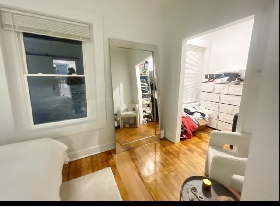 206 Hanover St # 2