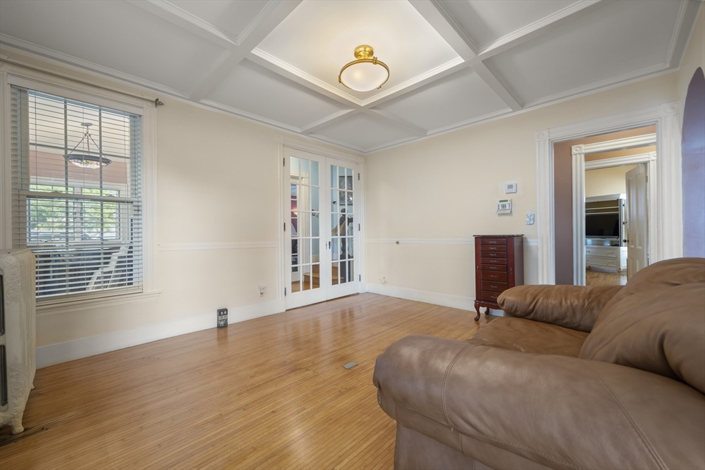 16-18 Kernwood St