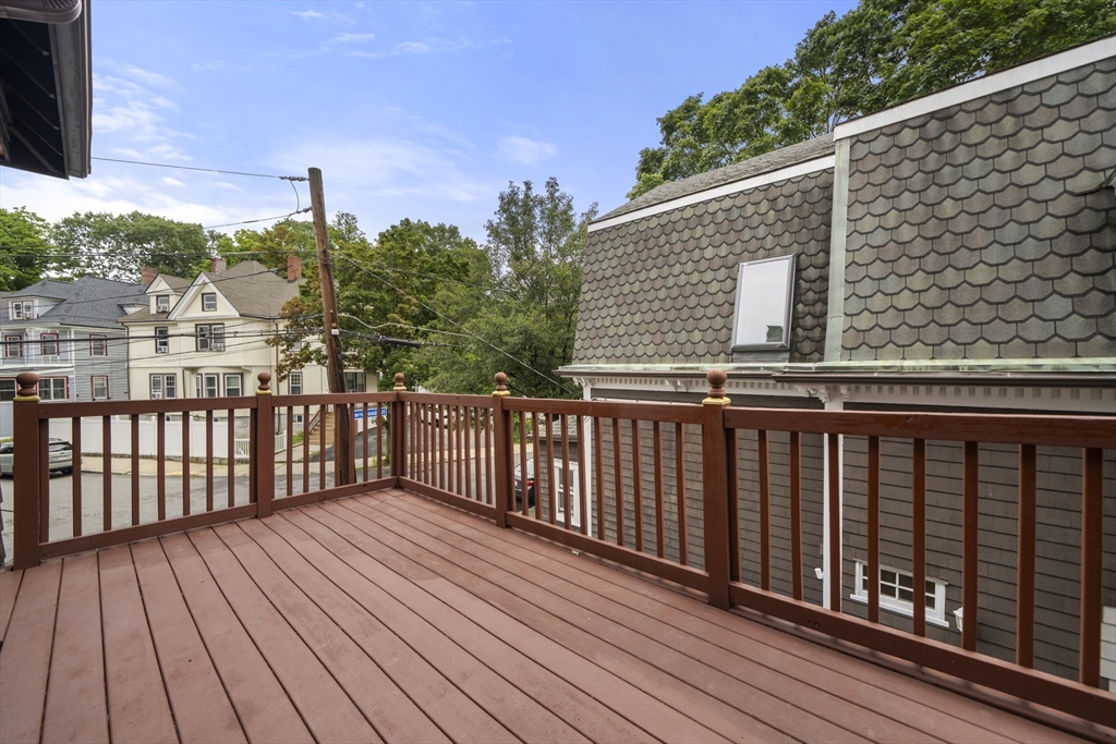 16-18 Kernwood St