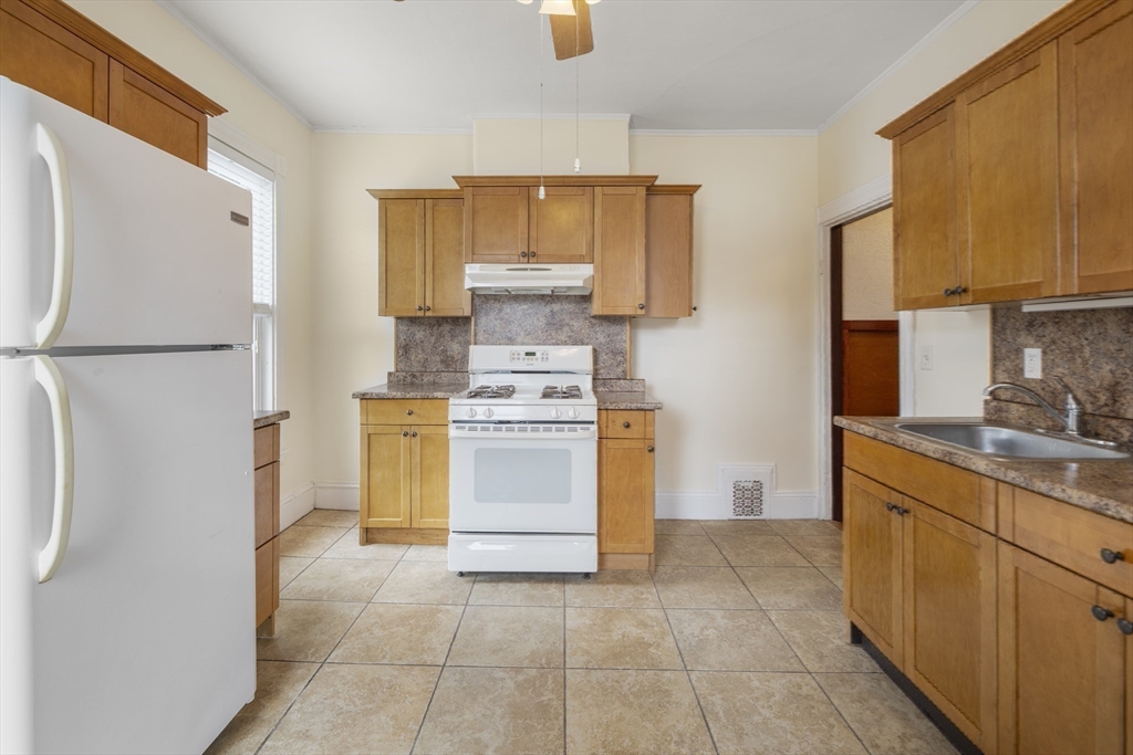 16-18 Kernwood St