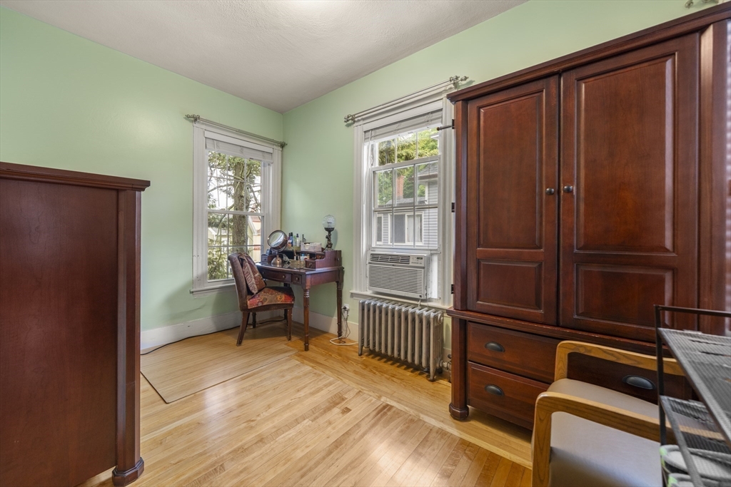 16-18 Kernwood St