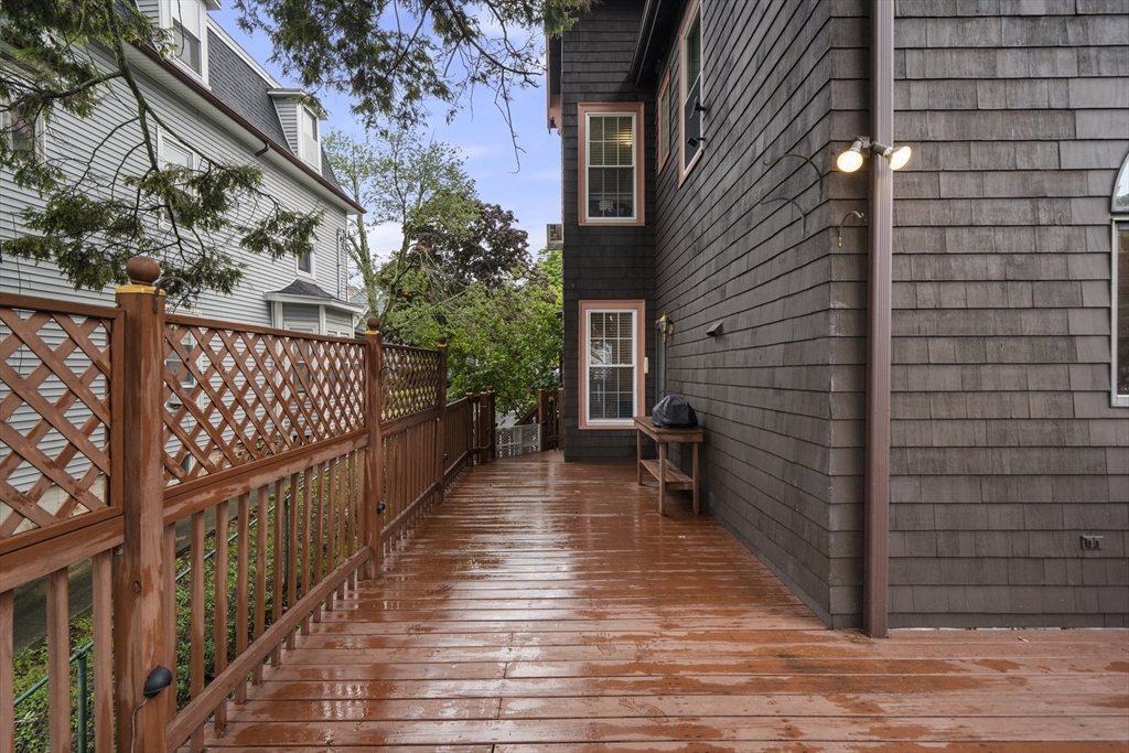 16-18 Kernwood St