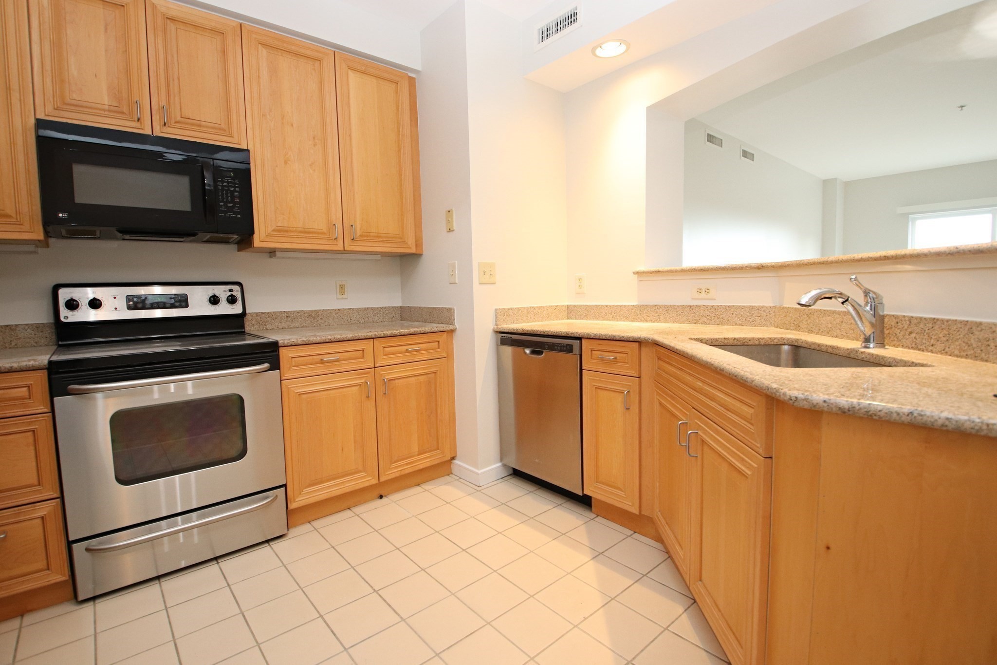 175 Cottage St # 702