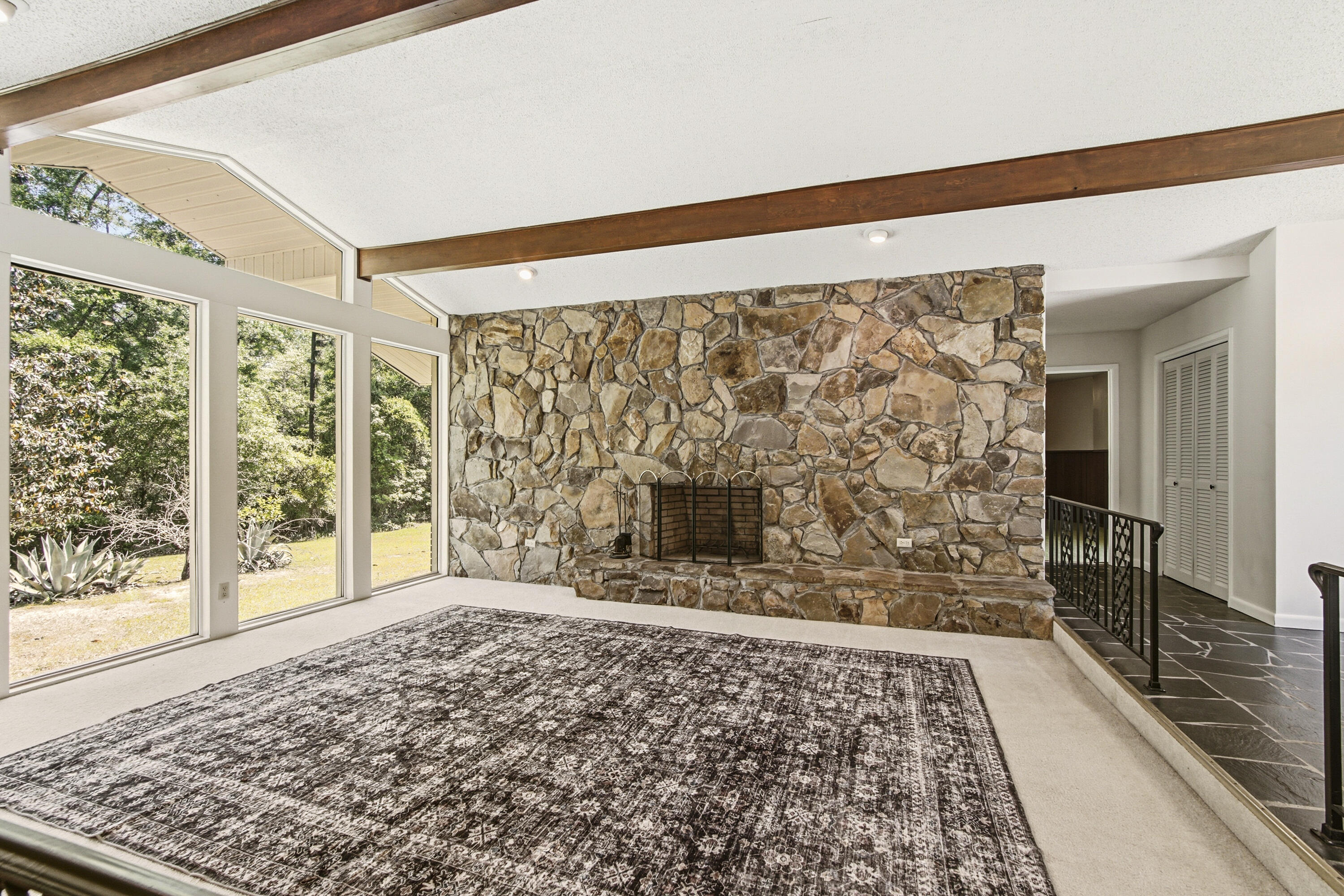 1186 Pine Forest Road