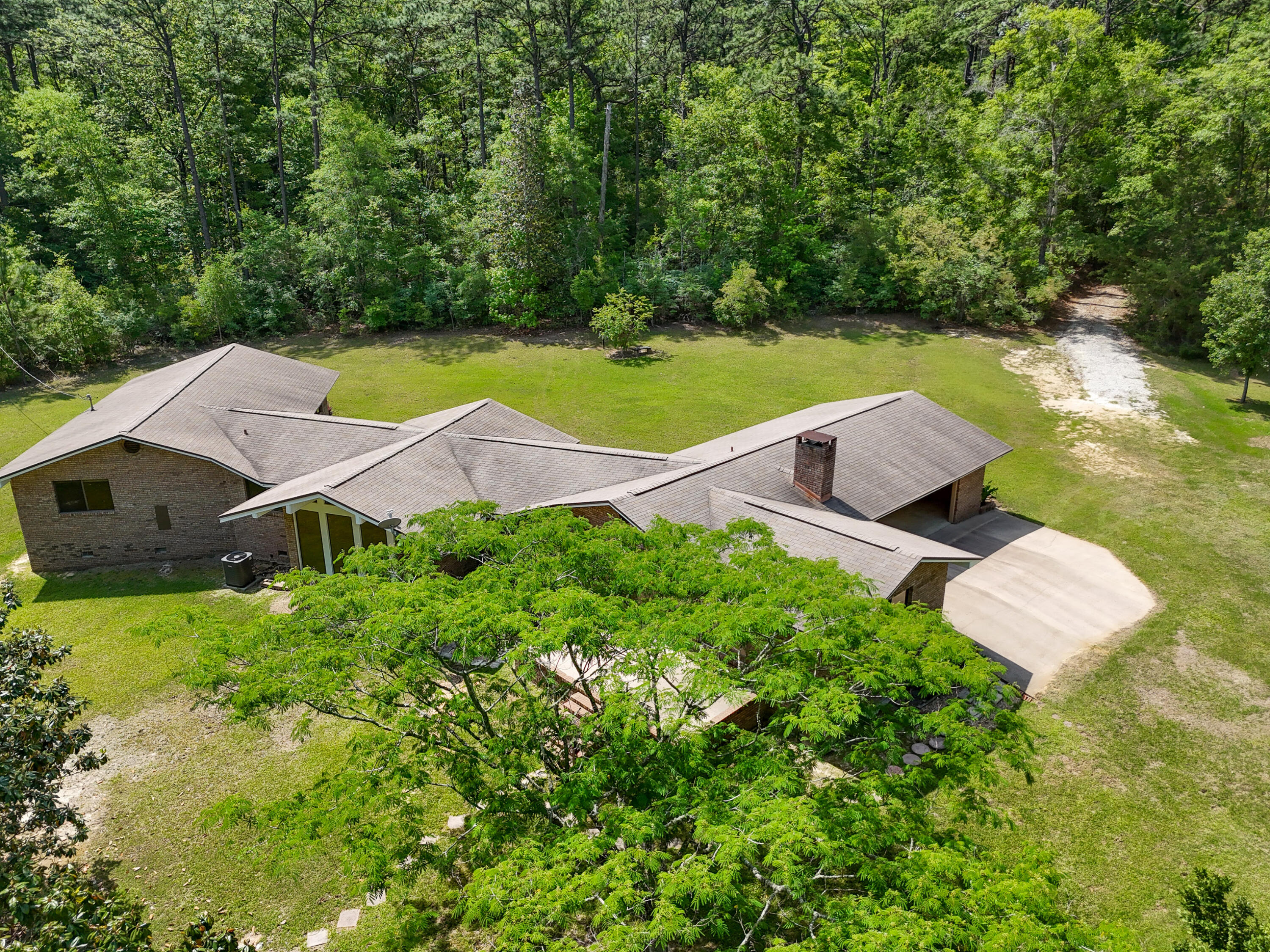 1186 Pine Forest Road