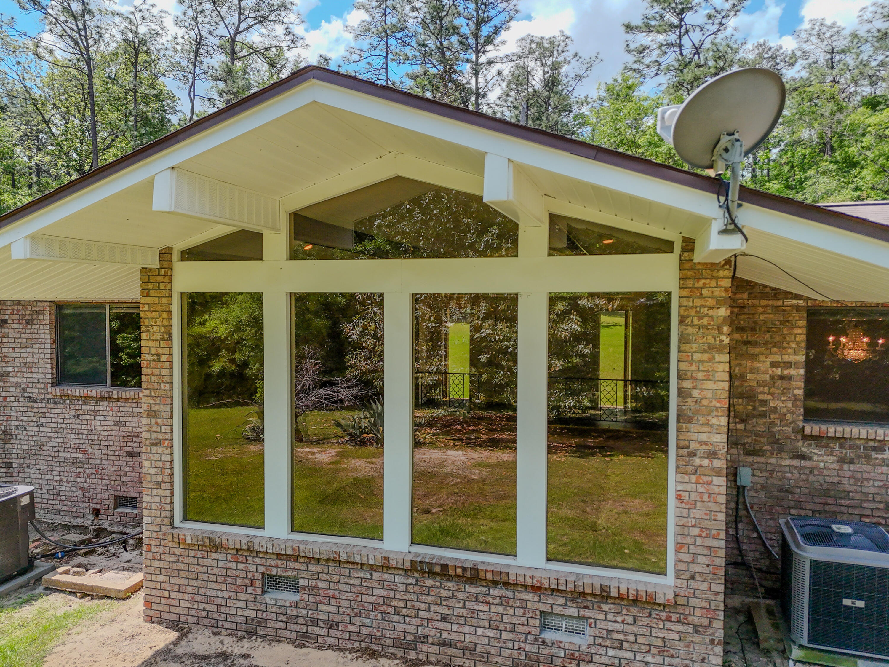 1186 Pine Forest Road