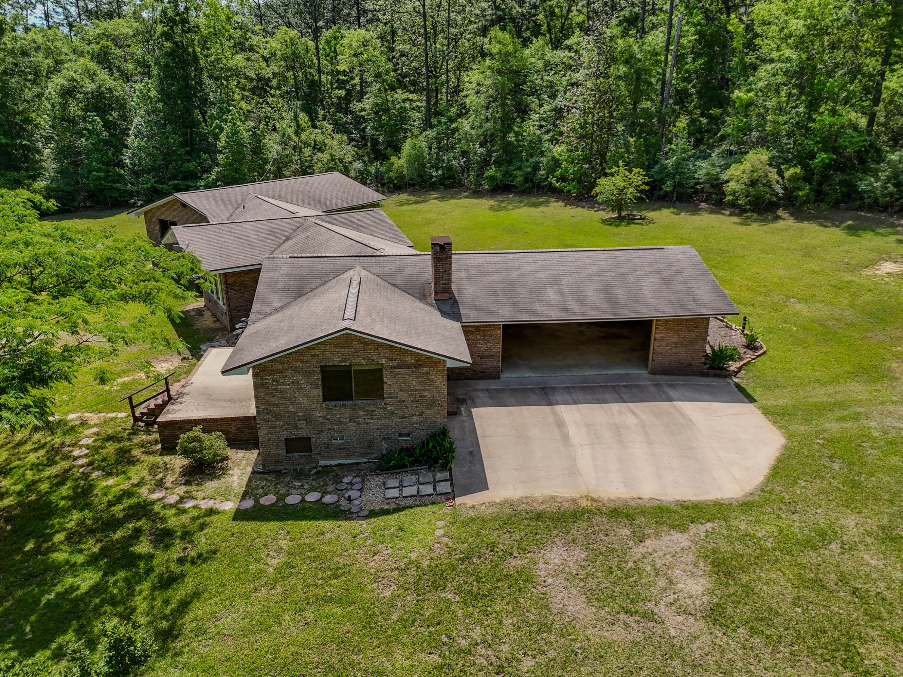 1186 Pine Forest Road