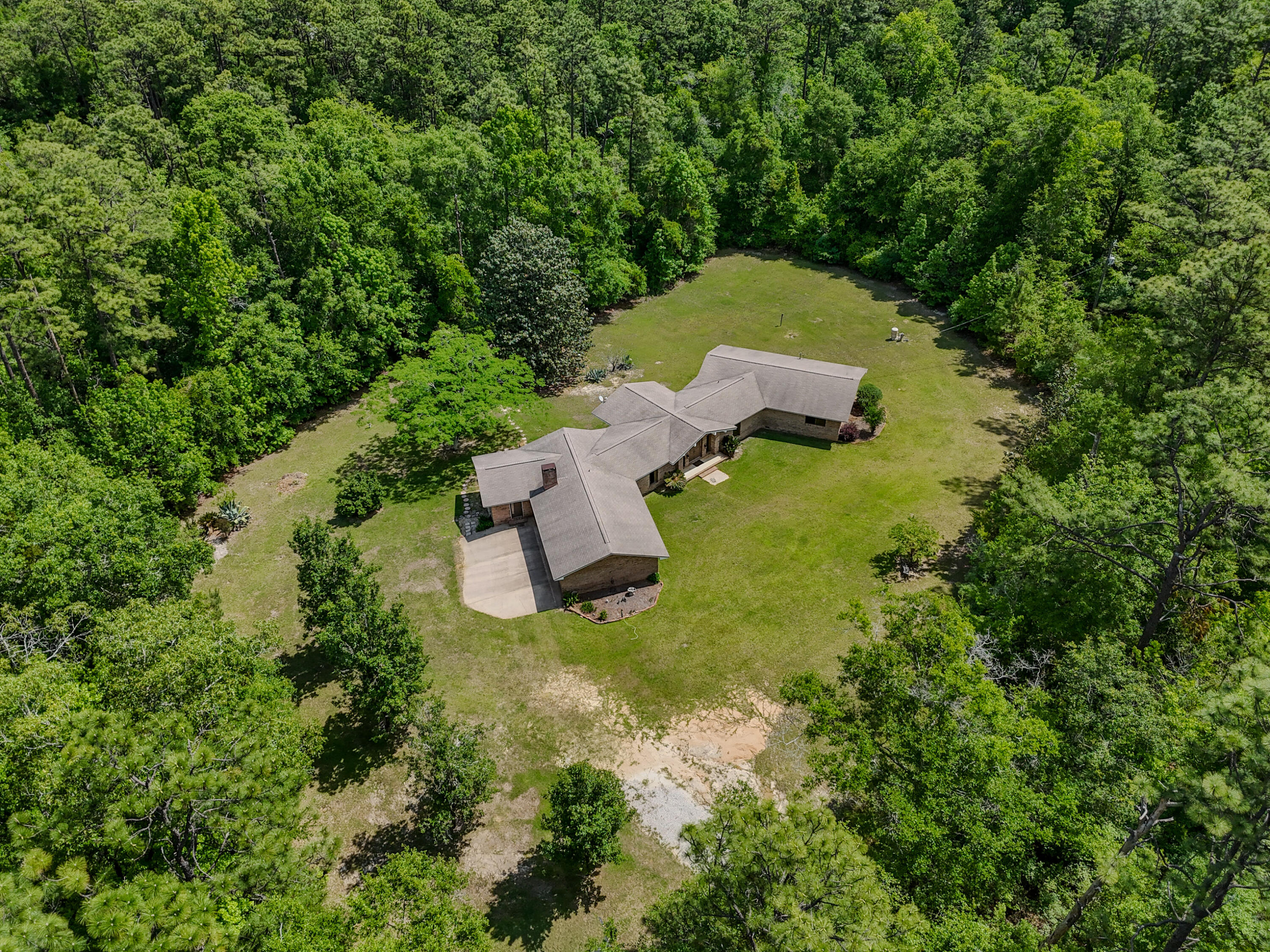 1186 Pine Forest Road