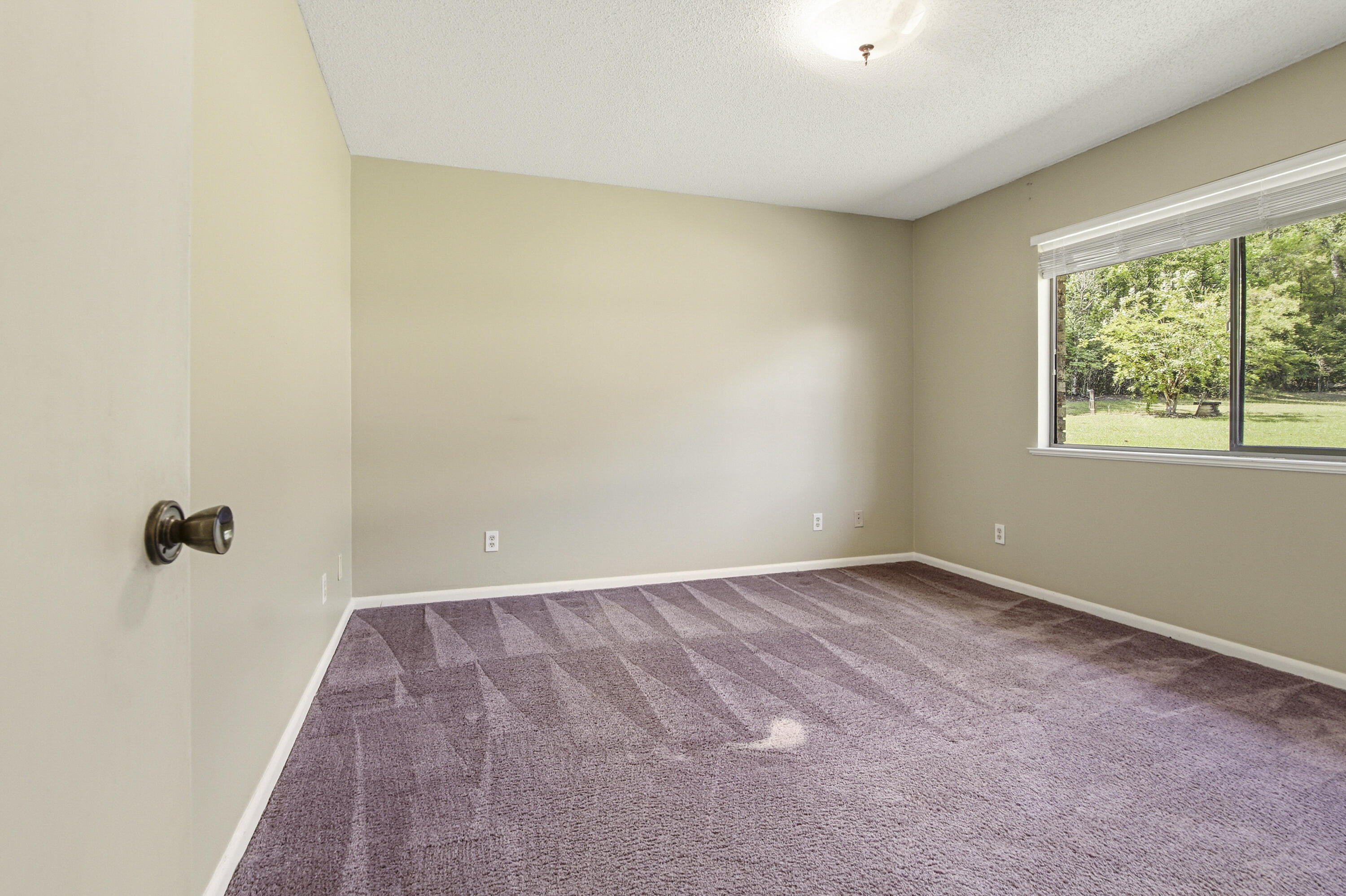 1186 Pine Forest Road