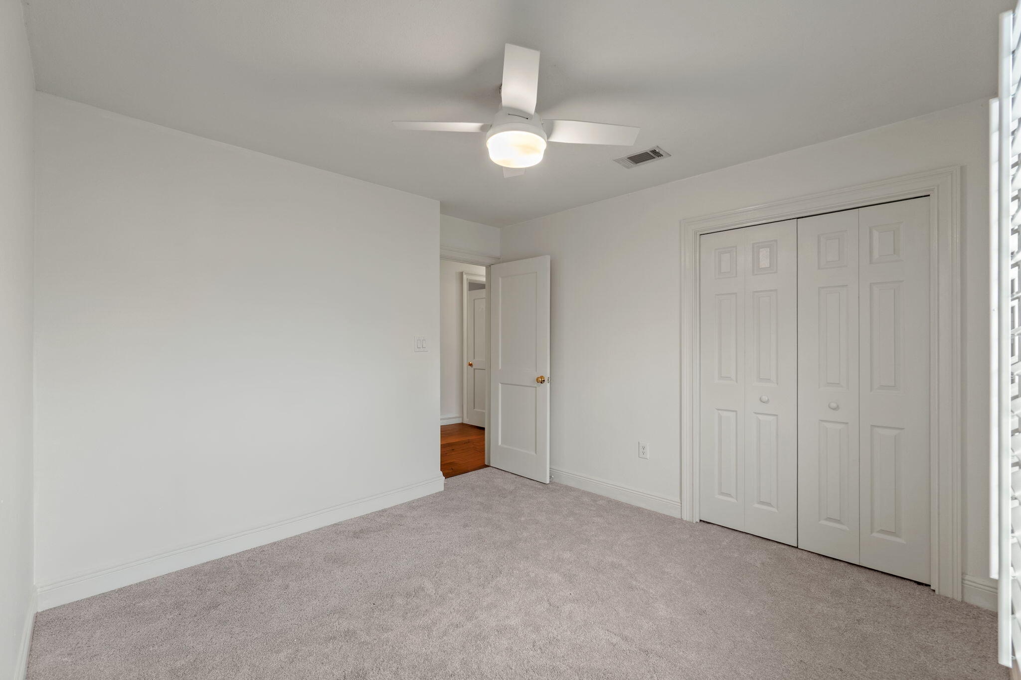 119 Oak Shores Drive
