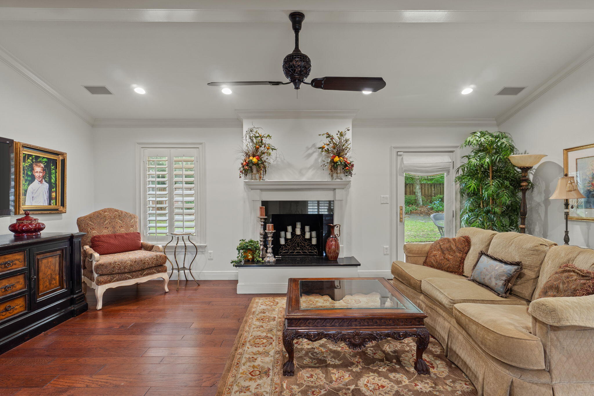 119 Oak Shores Drive