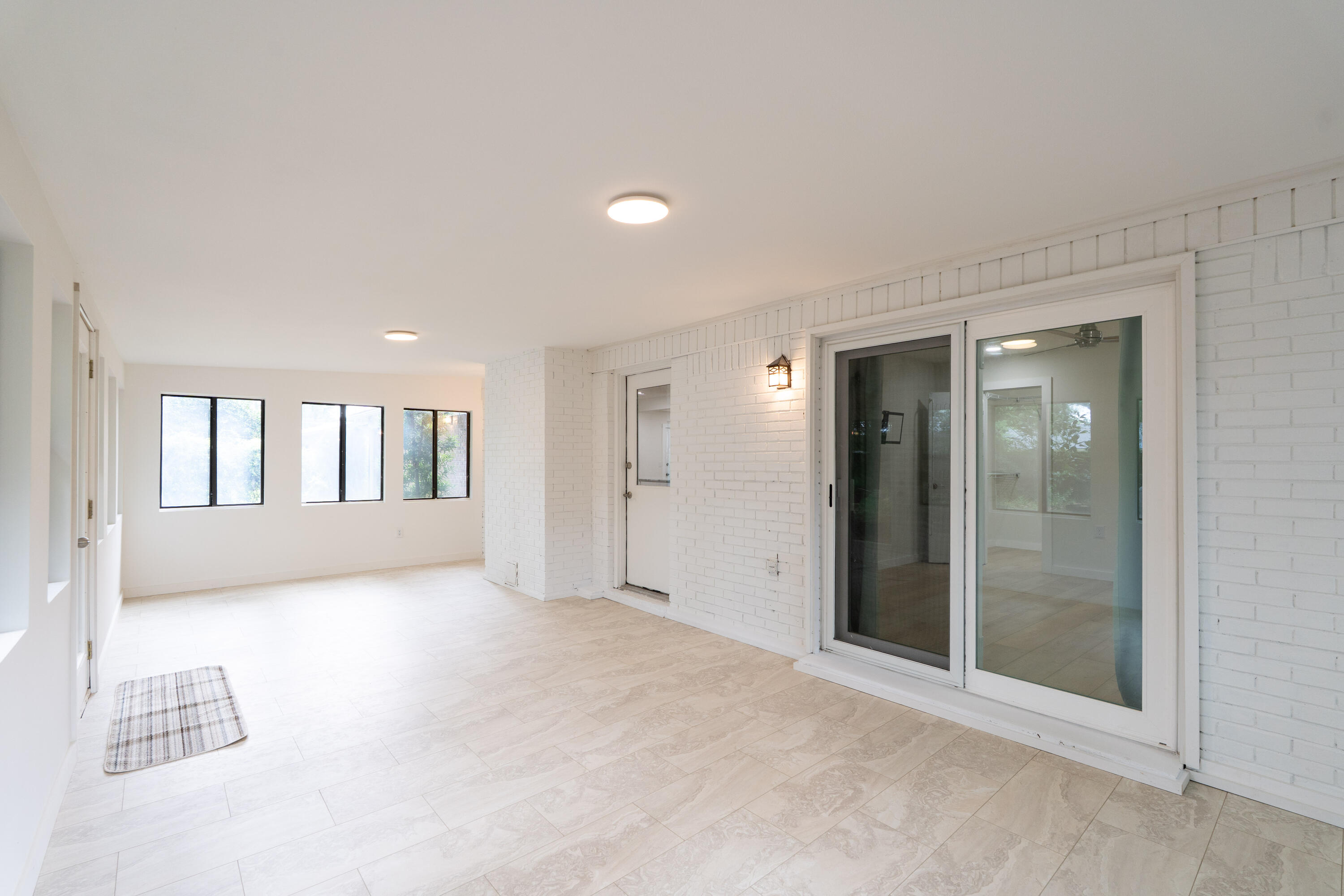 306 Biscayne Lane