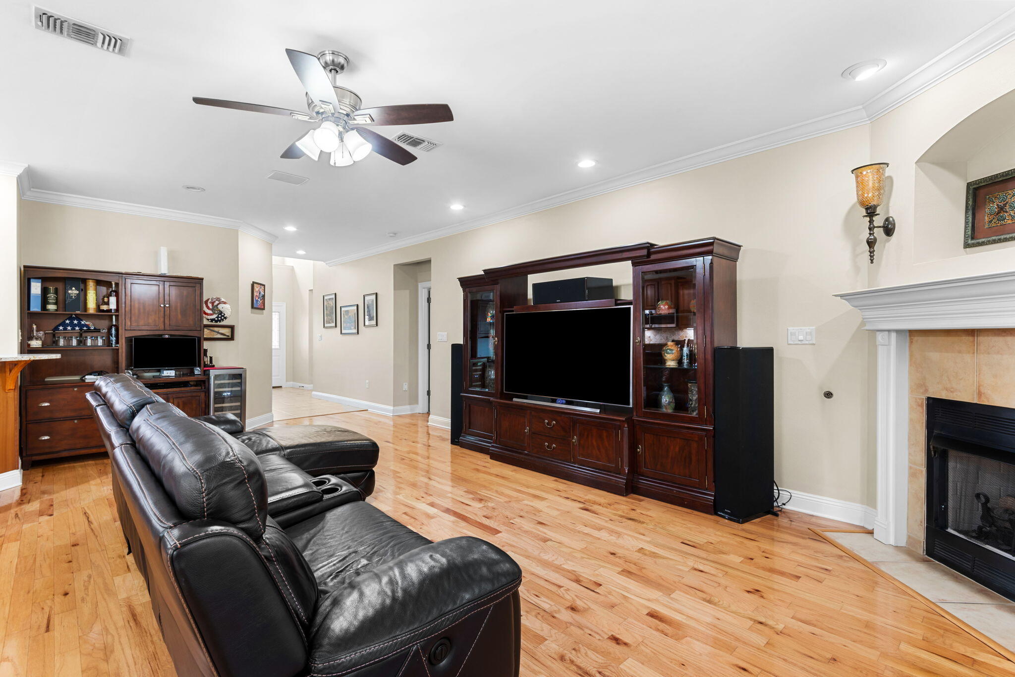 4350 Rhodes Cove