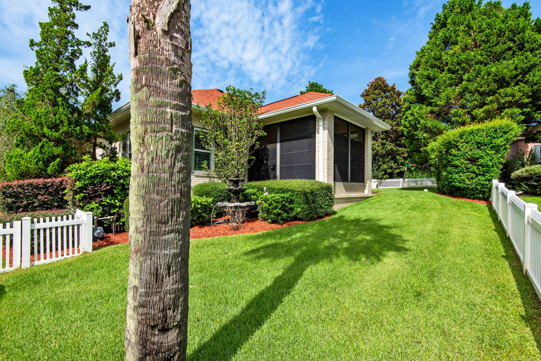 4350 Rhodes Cove
