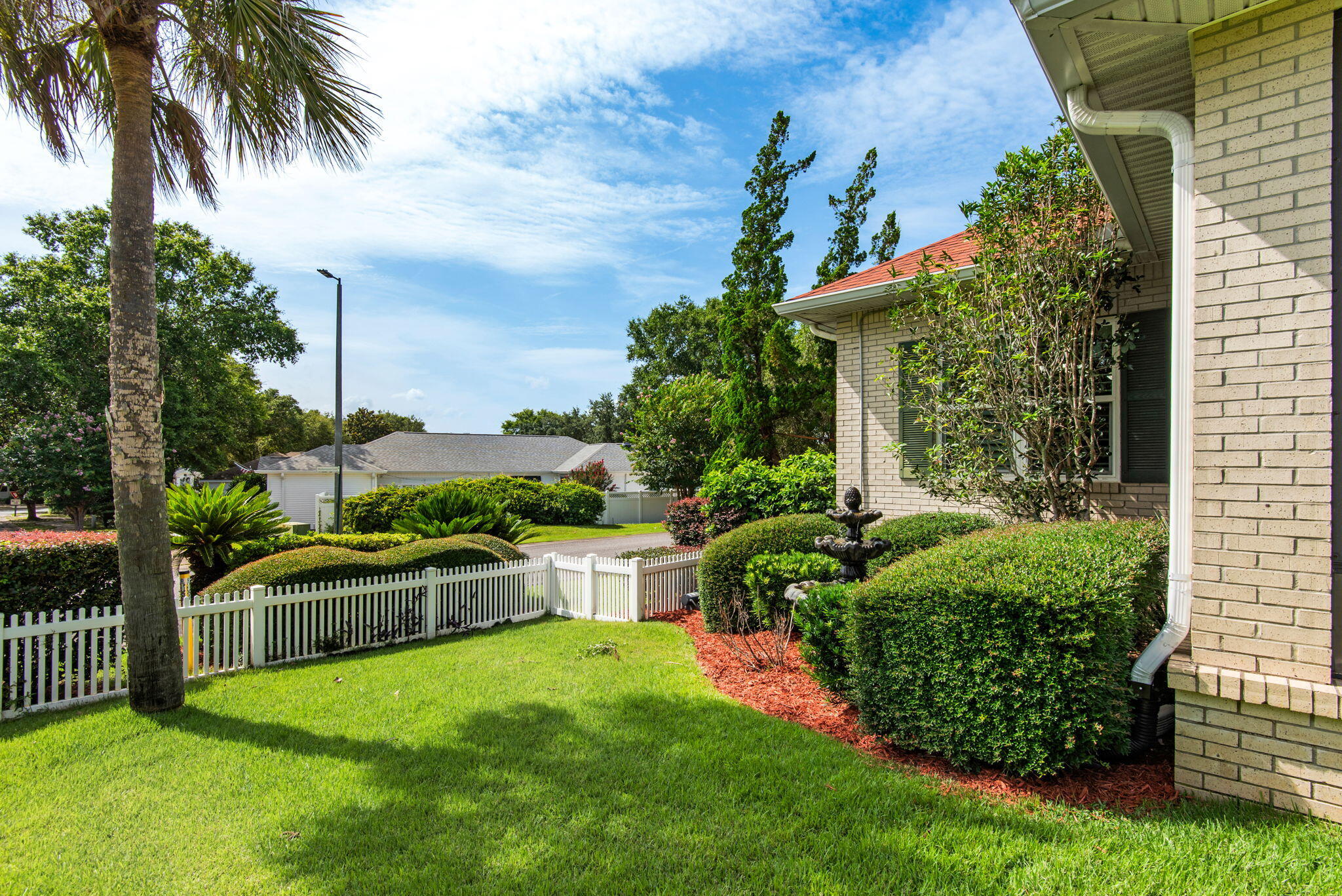 4350 Rhodes Cove
