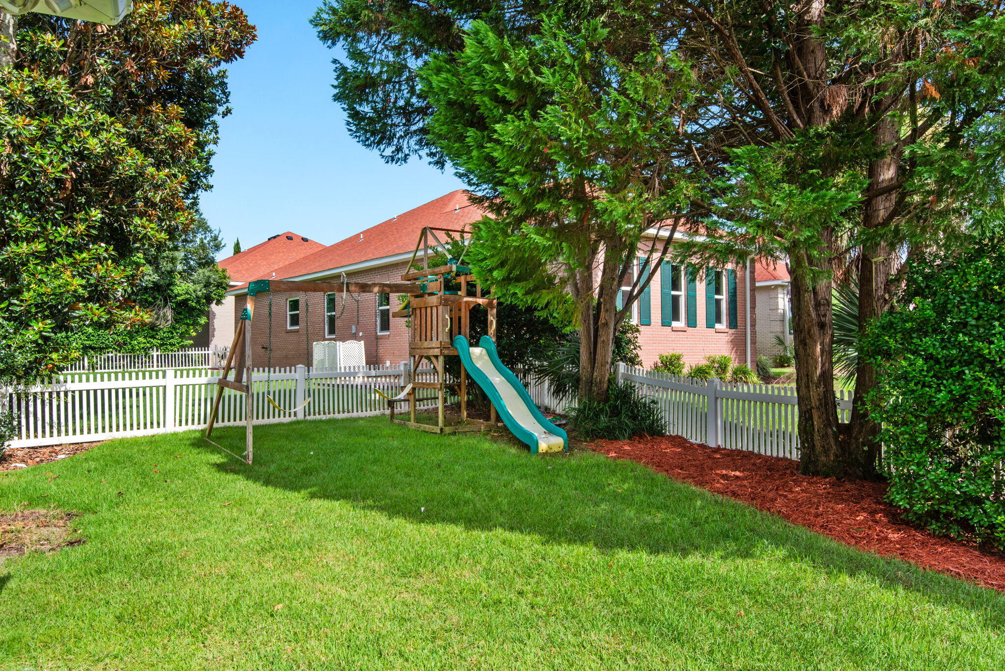 4350 Rhodes Cove