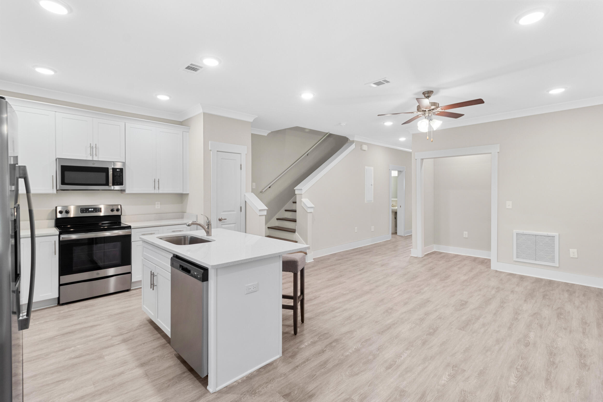 280 Date Palm Lane
