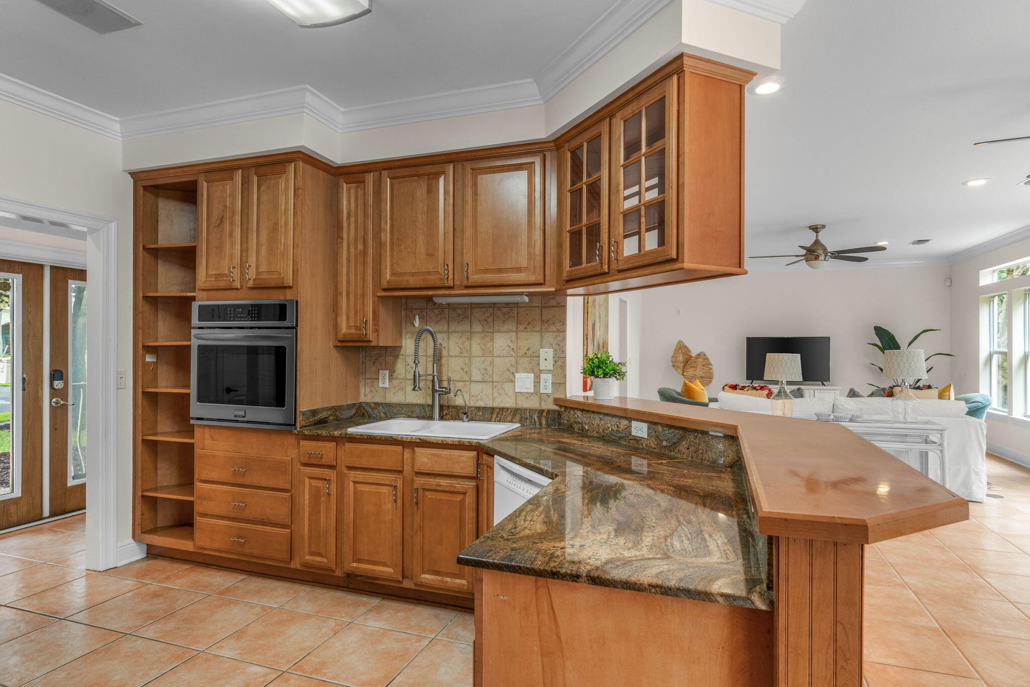 60 Sagris Cove