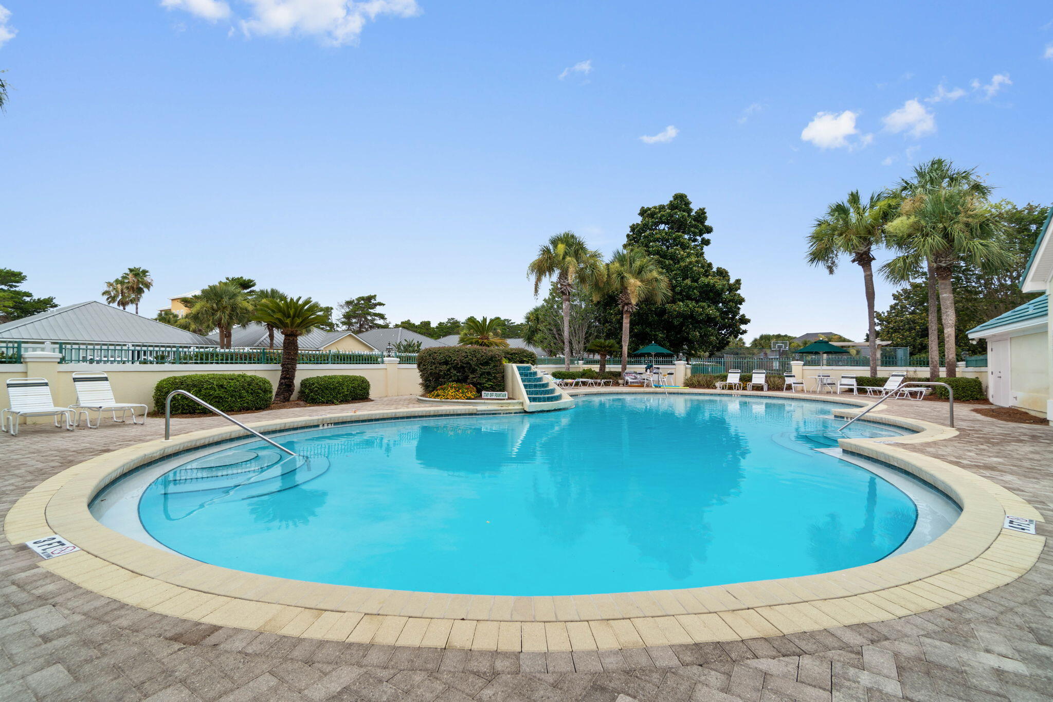 60 Sagris Cove