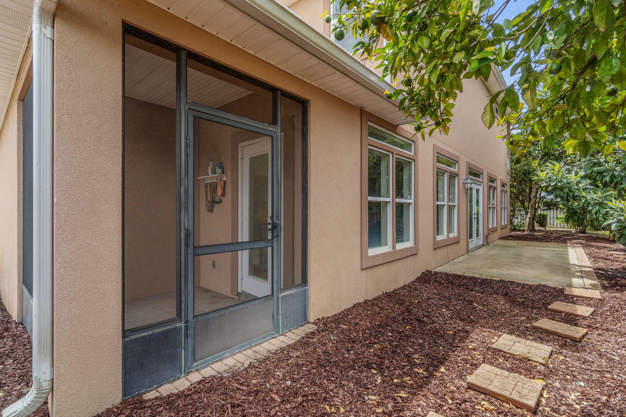 60 Sagris Cove
