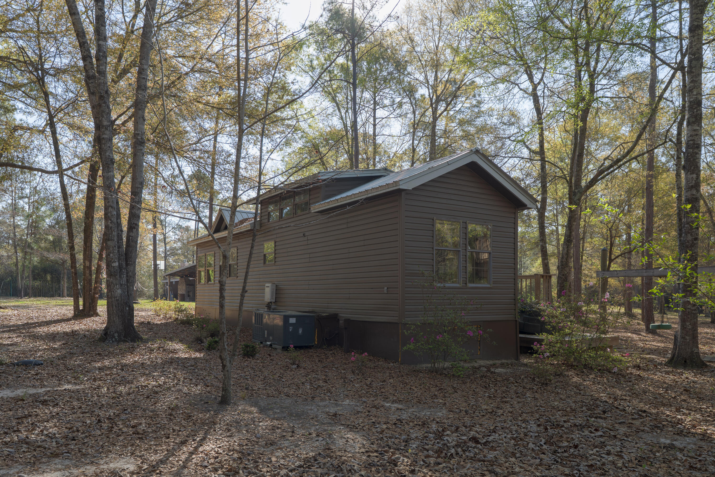 1482 N Planters Drive