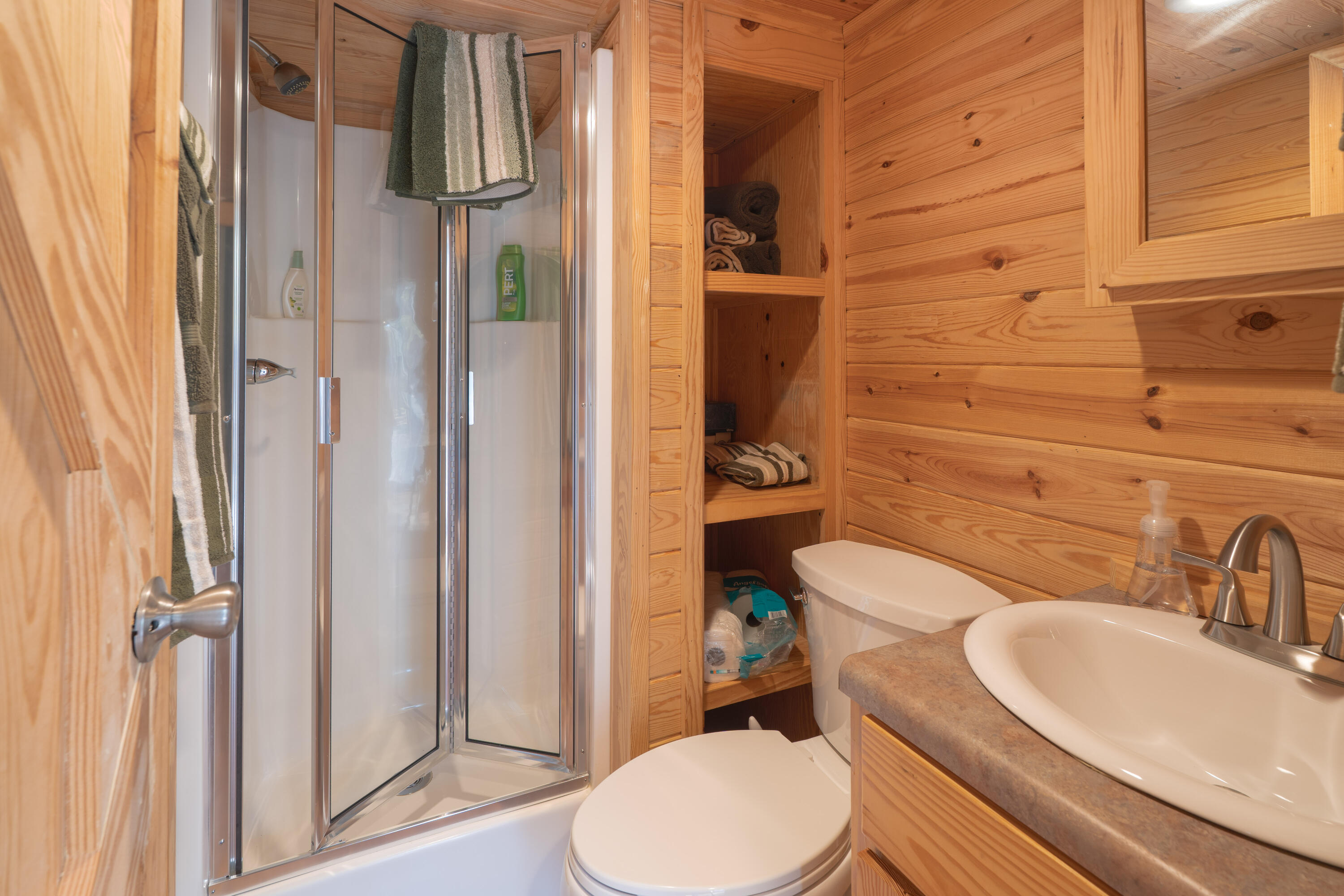 1482 N Planters Drive