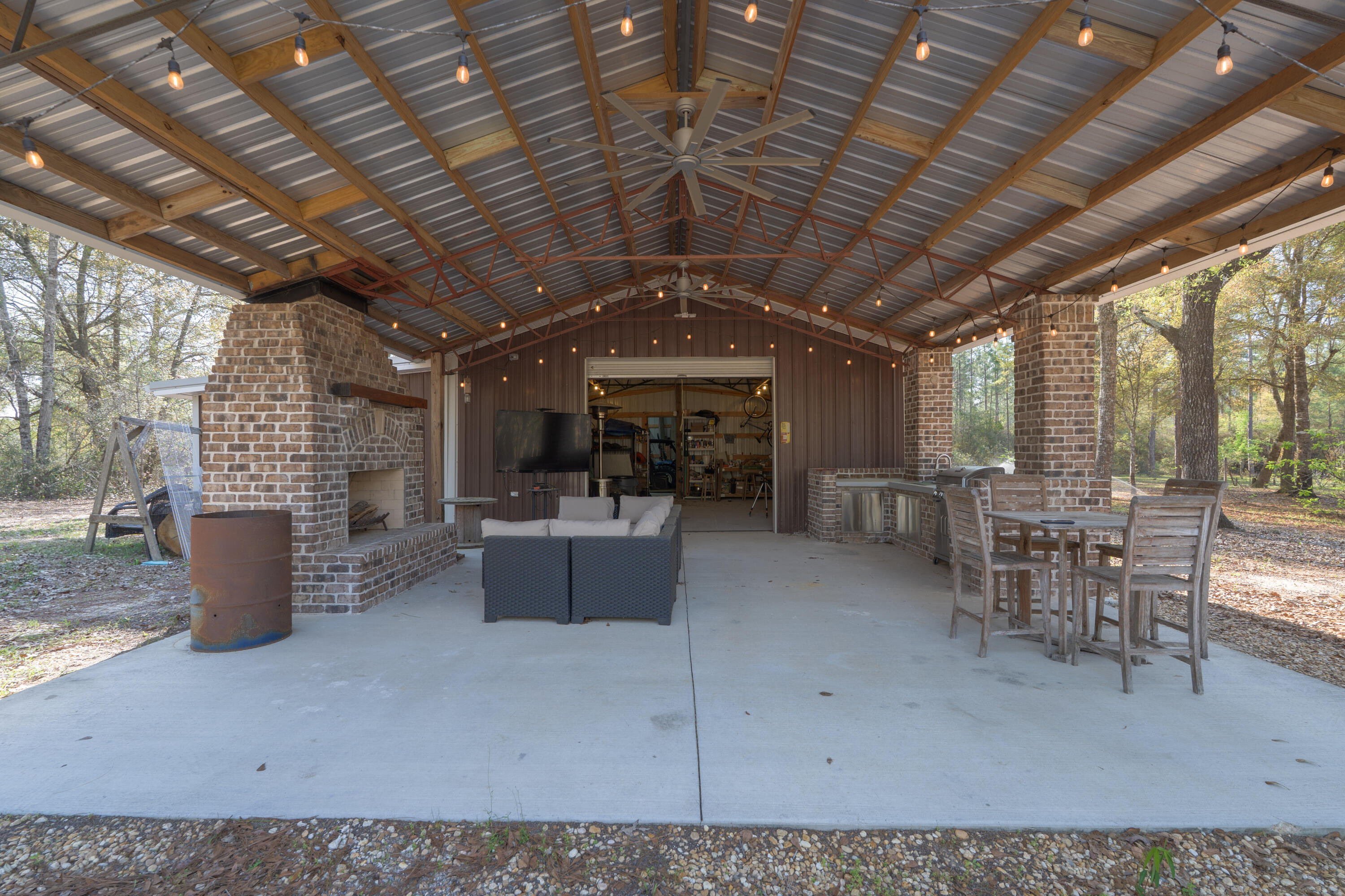 1482 N Planters Drive