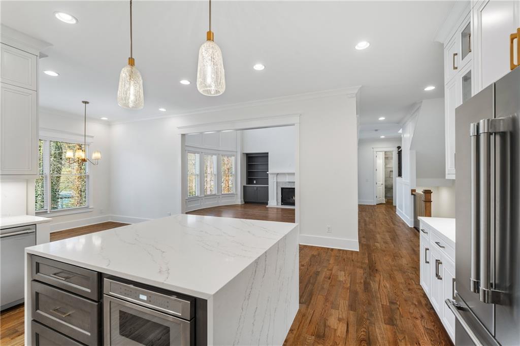 270 #2 Cumming Street