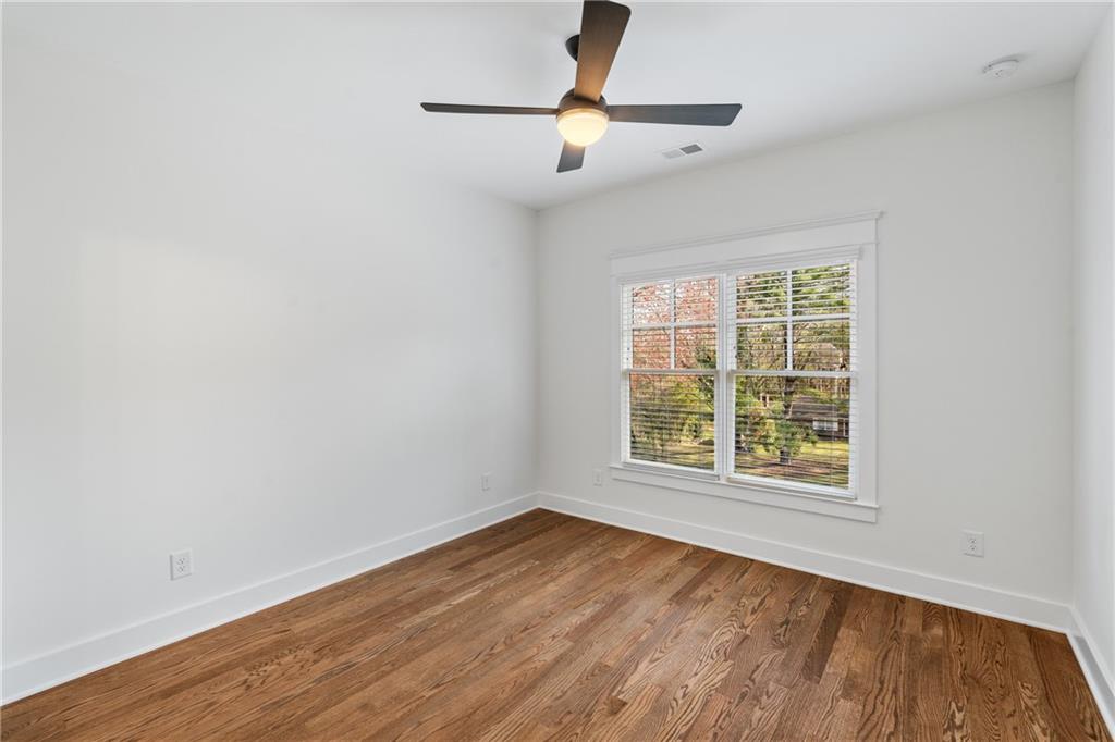 270 #2 Cumming Street