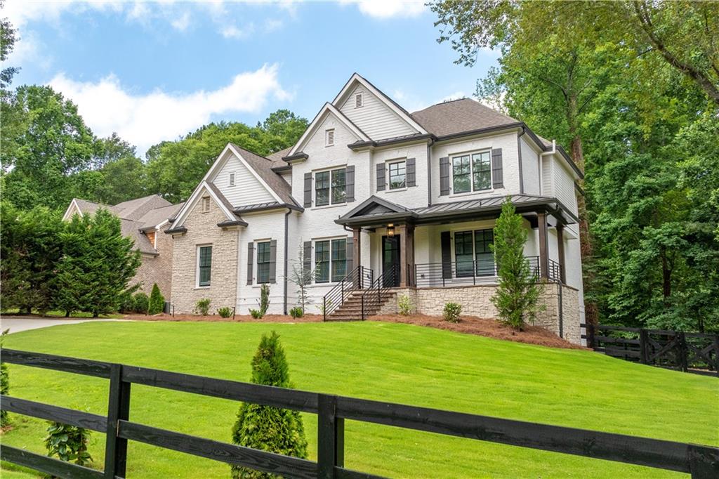 270 #2 Cumming Street