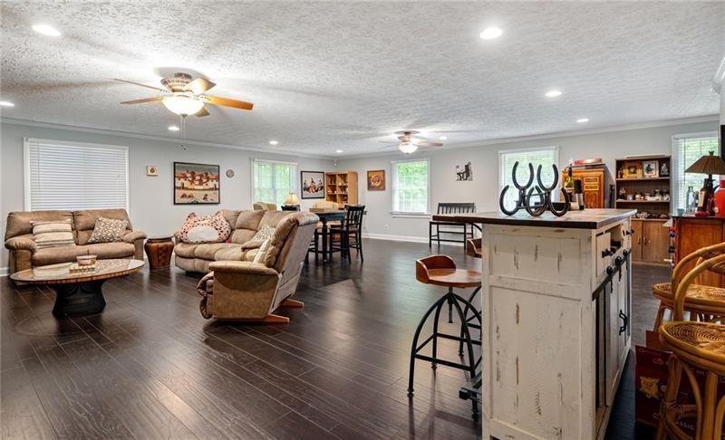 3275 BOB COX Road NW