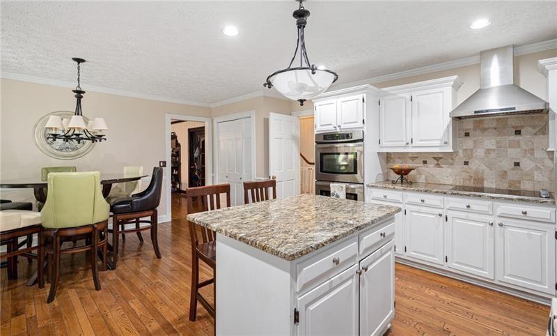 3275 BOB COX Road NW