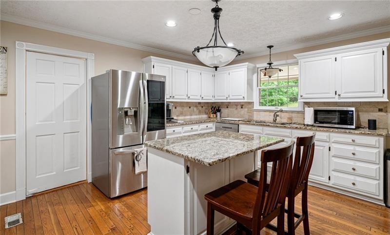 3275 BOB COX Road NW