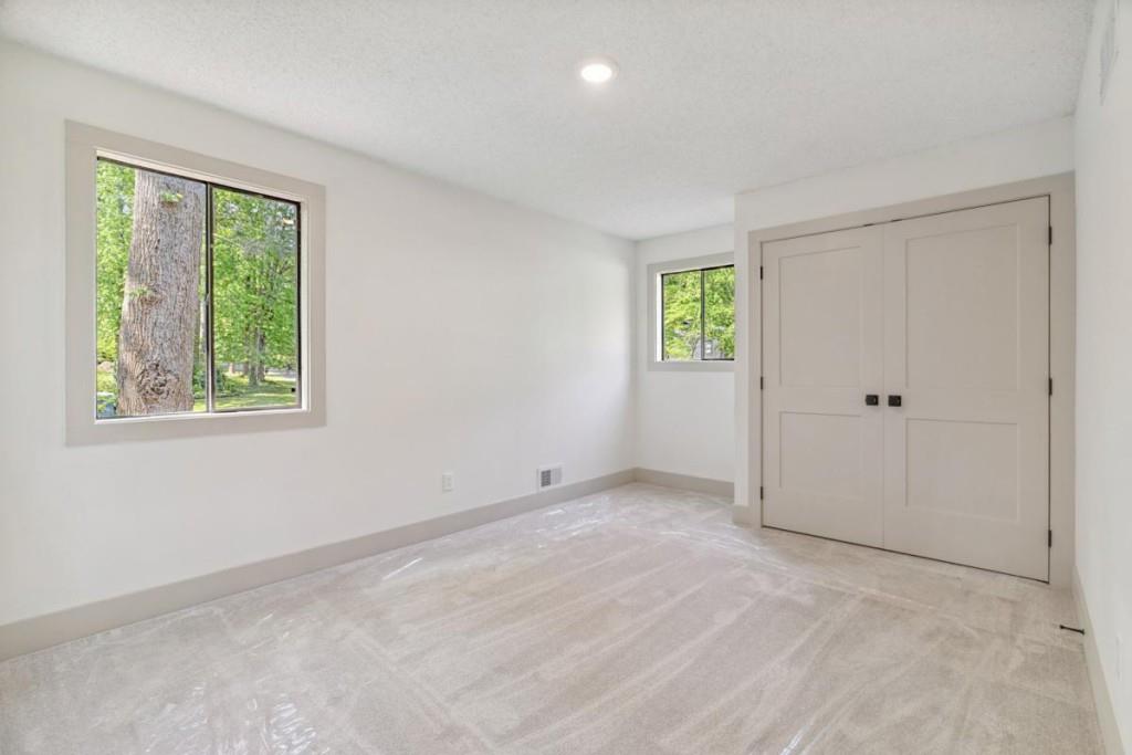 2934 Wendover Street