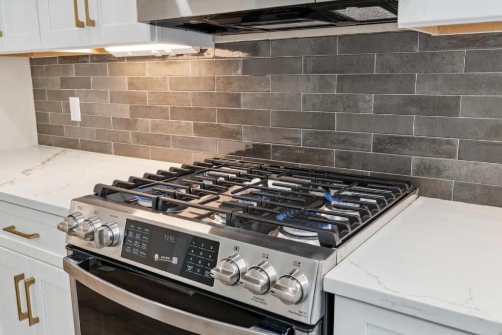 2934 Wendover Street