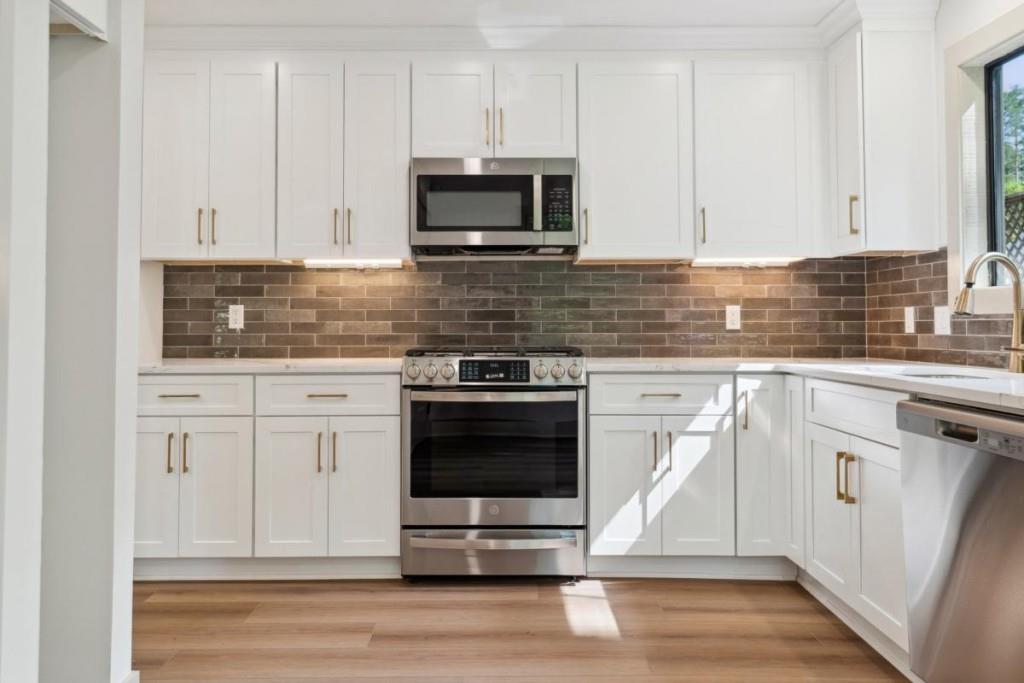 2934 Wendover Street