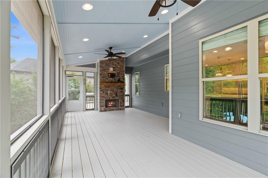 309 Peninsula Point
