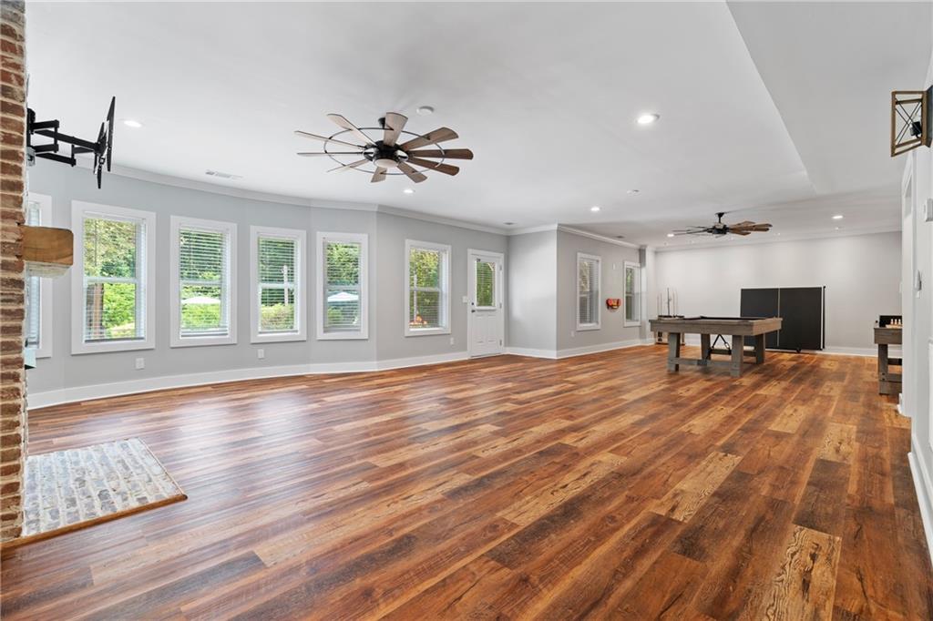 309 Peninsula Point