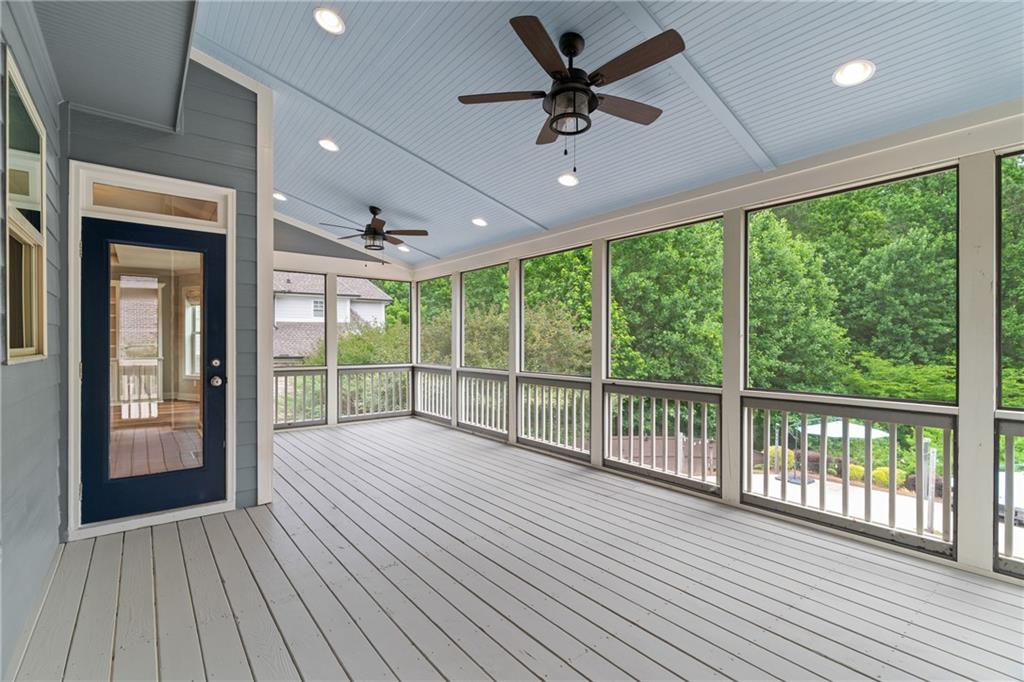 309 Peninsula Point