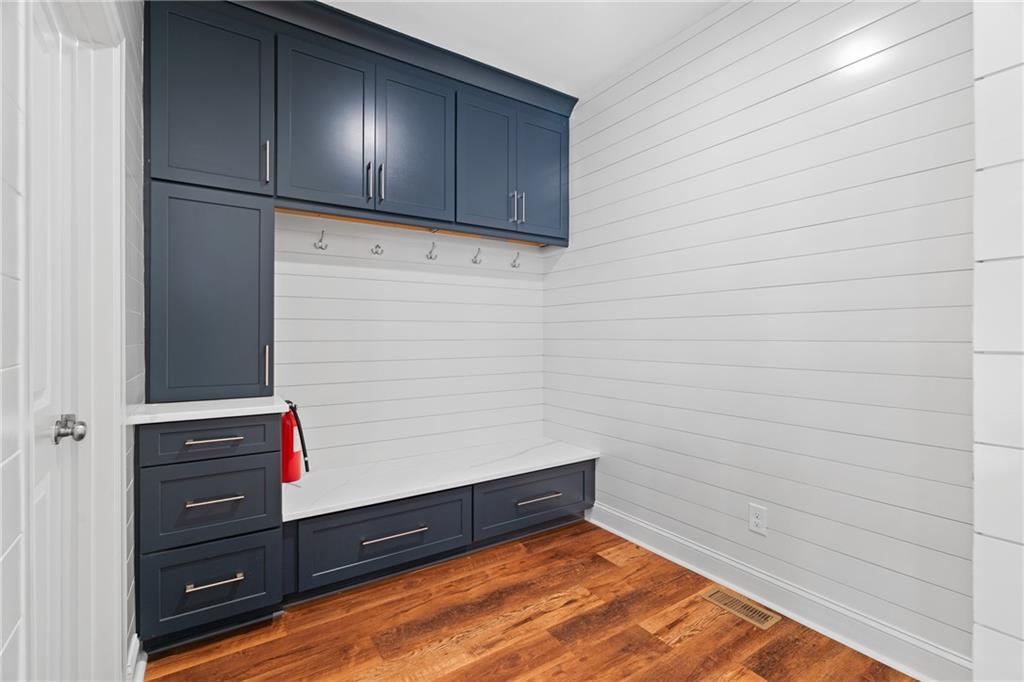 309 Peninsula Point