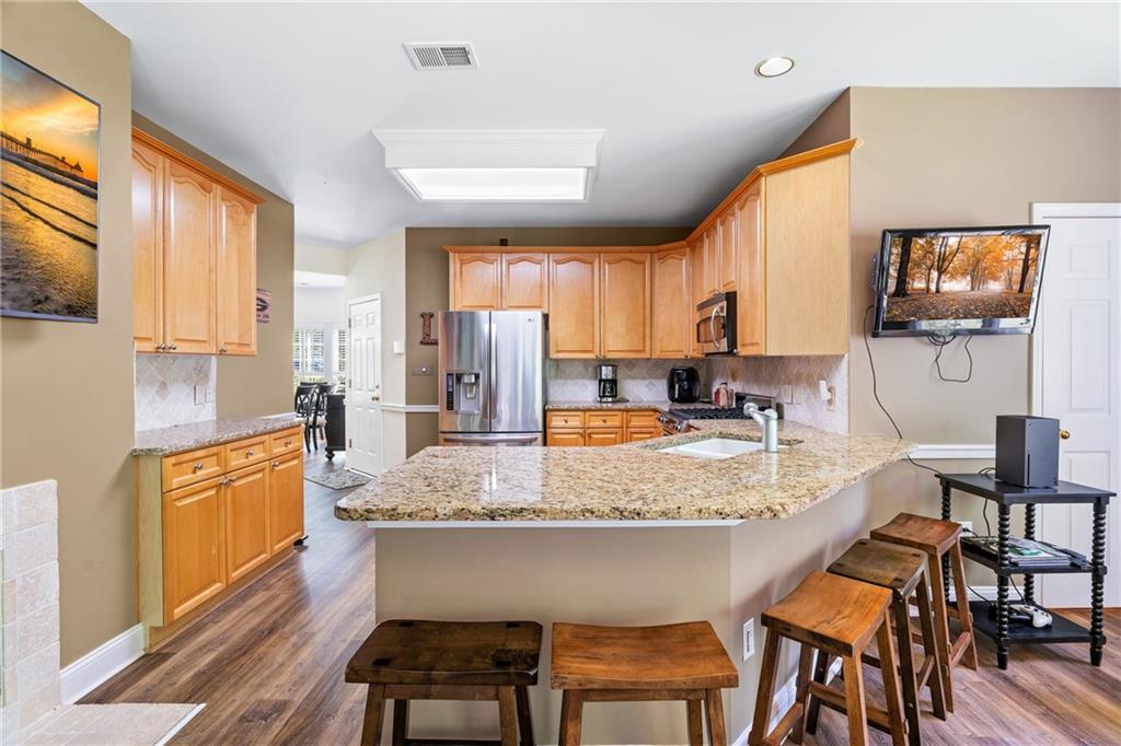140 Graystone Terrace